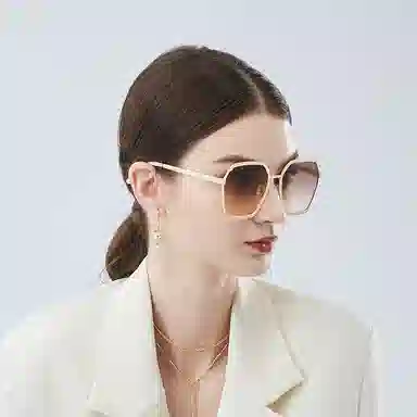 纳兰杜 街拍潮流显脸小渐变氛围感防紫外线墨镜女时尚单品 金属 方形 太阳眼镜 男女同款情侣款 米白色/亮黑色