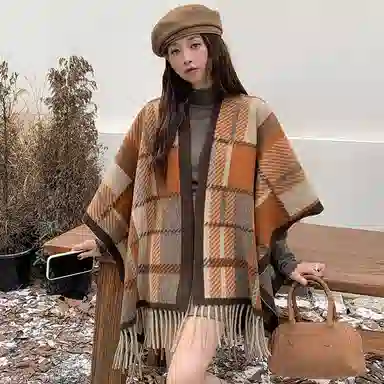 纳兰杜 流苏针织民族风异域拍照旅行旅游配饰穿搭高级感斗篷礼盒装保暖 披肩 女款 枫叶黄