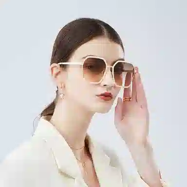 纳兰杜 街拍潮流显脸小渐变氛围感防紫外线墨镜女时尚单品 金属 方形 太阳眼镜 男女同款情侣款 米白色/亮黑色