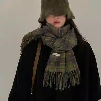 纳兰杜 长款流苏氛围感防风防寒 绒线围巾 女款 绿色