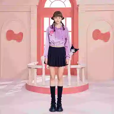 13 DEMARZO x Sanrio Heart Applique Hoodie