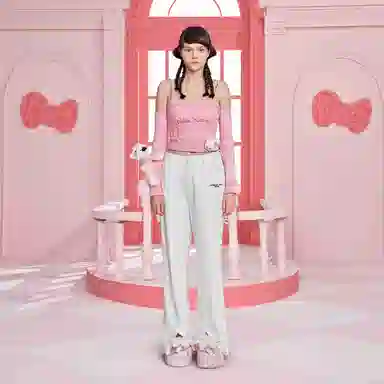 13 DEMARZO x Sanrio Knit Camisole Pink