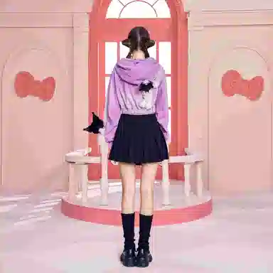 13 DEMARZO x Sanrio Heart Applique Hoodie