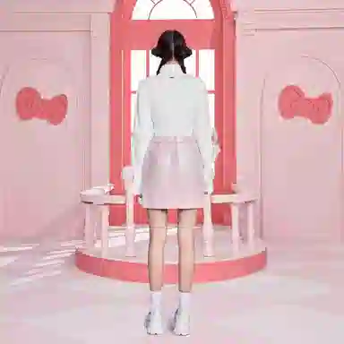 13 DEMARZO x Hello Kitty 23FW