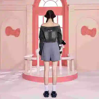 13 DEMARZO x Sanrio Denim Jacket