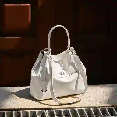 纳兰杜 高级感休闲通勤百搭简约慵懒松弛感 牛皮拼合成革 单肩手提包 中号 女款 绅士黑/米白色/大象灰