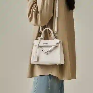 纳兰杜 高级感时尚百搭通勤小众设计 合成革 手提包 女款 白色/黑色