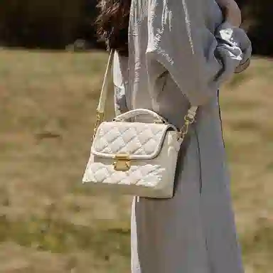 纳兰杜 小香风菱格时尚百搭精致优雅大方通勤 牛皮拼合成革 单肩斜挎手提包 中号 女款 米白色/子夜黑