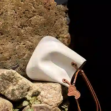 纳兰杜 时尚托特包百搭实用大容量通勤小众品牌 合成革 单肩包 大号 女款 米白色咖色