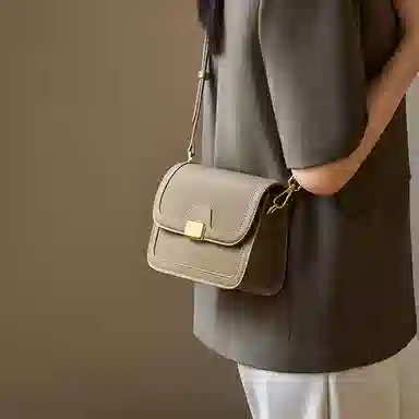 纳兰杜 女包时尚百搭洋气通勤实用高级感潮流真皮包包 头层牛皮 斜挎包小方包豆腐包单肩包 小号 女款 大象灰