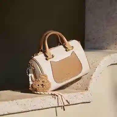 纳兰杜 上班通勤洋气高级感保龄球波士顿包 牛皮 单肩斜挎手提包 小号 女款 米白拼杏/子夜黑