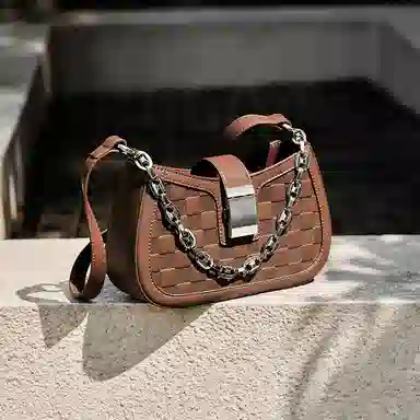 纳兰杜 高级感包包女百搭少女包潮流法棍包个性洋气 牛皮拼合成革 腋下包单肩包斜挎包 女款 棕色/白拼棕