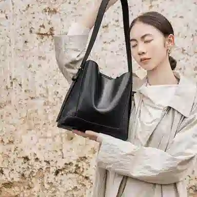 纳兰杜 时尚高级感通勤潮流百搭休闲高颜值实用品牌小众水桶包斜挎包 牛皮 单肩包 常规 女款 多色