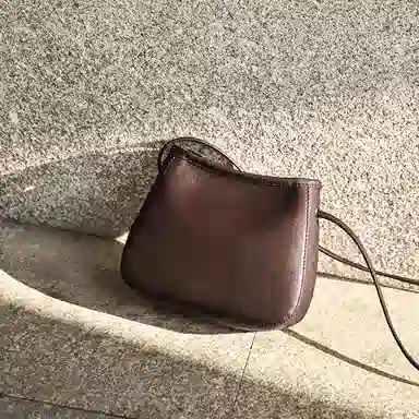 纳兰杜 包包女复古时尚通勤高级感洋气百搭简约休闲 牛皮拼合成革 单肩包斜挎包 迷你 女款 植鞣咖色/植鞣浅草黄