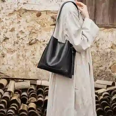 纳兰杜 时尚高级感通勤潮流百搭休闲高颜值实用品牌小众水桶包斜挎包 牛皮 单肩包 常规 女款 多色