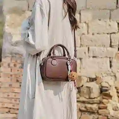 纳兰杜 复古时尚百搭简约通勤高级感小众 合成革 保龄球包斜挎手提包 中号 女款 植鞣米白拼棕/植鞣咖色