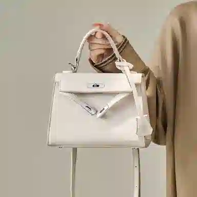 纳兰杜 高级感时尚百搭通勤小众设计 合成革 手提包 女款 白色/黑色