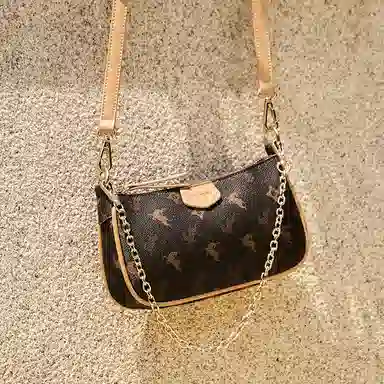 纳兰杜 麋鹿系列 品牌小众复古时尚高级质感麻将包高颜值满印撞色链条设计百搭 合成革 腋下包单肩斜挎包 小号 女款 咖色