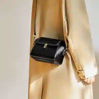 纳兰杜 高级感包包简约实用时尚百搭经典上班通勤 牛皮拼合成革 小方包斜挎单肩包 迷你 女款 子夜黑