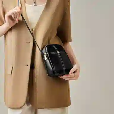 纳兰杜 简约百搭轻便质感精致时尚通勤 牛皮 斜挎包 迷你 女款 子夜黑