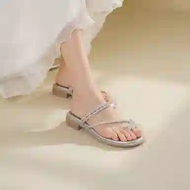 卓诗尼 仙女风蝴蝶结百搭时尚人字拖鞋 女