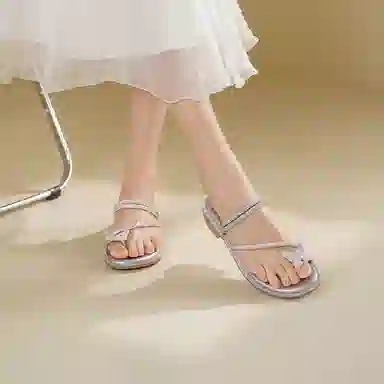 卓诗尼 仙女风蝴蝶结百搭时尚人字拖鞋 女