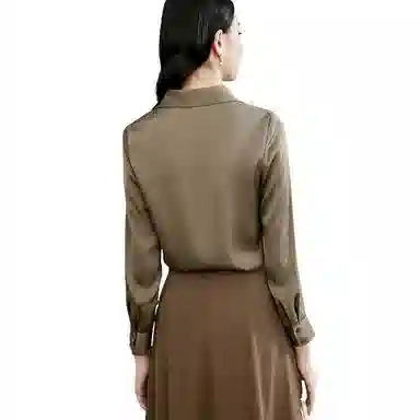 晚白 翻领减龄职业通勤衬衫 女款