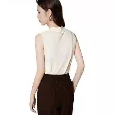 晚白 翻领设计内搭减龄高弹力针织衫 女款