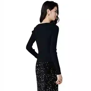 晚白 高弹弹力条纹减龄修身版型针织衫 女款