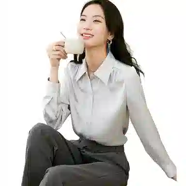 晚白 翻领减龄职业通勤衬衫 女款