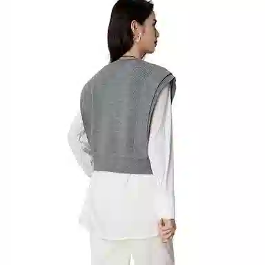 晚白 双层设计条纹针织高弹力软糯不扎肤马甲 女款