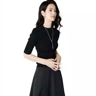 晚白 修身版型高弹弹力软糯亲肤针织衫 女款