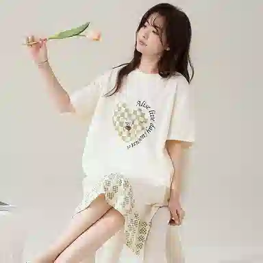 俏佳人 休闲圆领短袖睡裙 女款 杏色