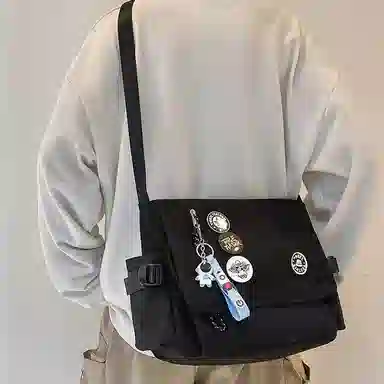 泰克森 单肩包日系简约时尚斜挎包校园工装休闲原宿挎包 尼龙 大号 白色/蓝色/黑色 男女同款情侣款