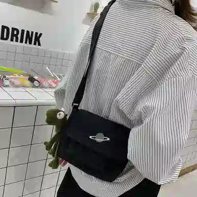 泰克森 星球工装 帆布 帆布包单肩斜挎包 小号 男女同款情侣款 黑色/白色