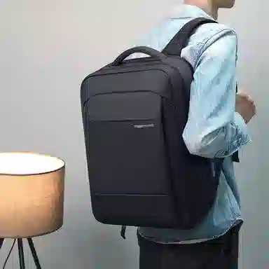 泰克森 笔记本电脑包便携商务 皮膜 双肩包 男女同款情侣款 曜石黑/云雾灰