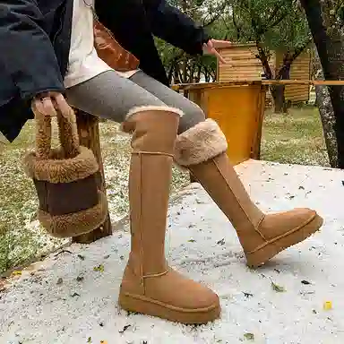 绒面 保暖耐磨防滑 厚底厚绒时尚百搭通勤潮流复古美拉德 高筒 雪地靴 女款 栗色