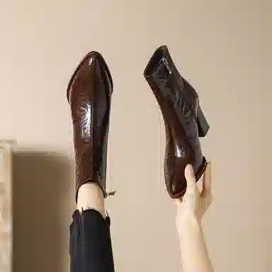 子骁 牛皮 尖头粗跟 潮流百搭 法式复古 短靴 女款