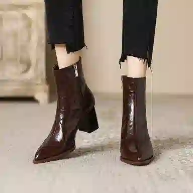 子骁 牛皮 尖头粗跟 潮流百搭 法式复古 短靴 女款