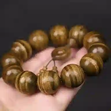 吉千年 【品鉴级】新中式复古潮流风 好运 平安顺遂 招财进宝 黄料 桢楠 满水波 满水浮光 楠木 手串 男女同款情侣款