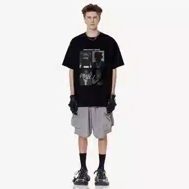 Pirkadat Graphic T-Shirt