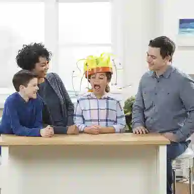 咕轹 旋转皇冠食物帽 玩具