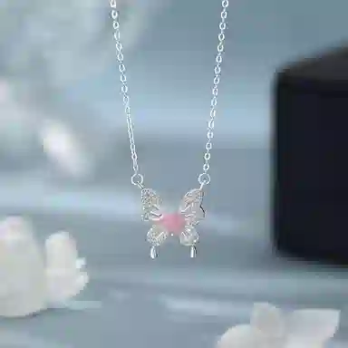 【S999足银 好运福蝶】 七七银饰 招财玄学 闪耀轻奢小众时尚简约 甜蜜告白 森系小清新时尚优雅 个性潮流百搭   纯银 项链 女款