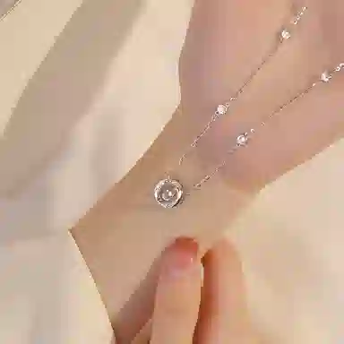 【S925银 心动告白】 七七银饰 莫比乌斯 兜兜转转还是你 跳动的心浪漫主义 甜蜜时尚简约通勤百搭好运 纯银 项链 女款