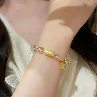 【S925银 高品质】 七七银饰 萌趣法棍招财猫 小众简约设计感 甜美可爱童真小猫咪 潮流时尚经典百搭 梦幻童话 天然 白水晶 手链 女款