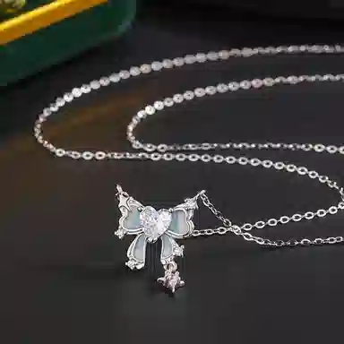 【S999足银 在逃公主】 七七银饰 爱心蝴蝶结 璀璨之心 森系小清新 镂空精致森系 幻彩闪耀 小众设计感锁骨链 好运 纯银 项链 女款