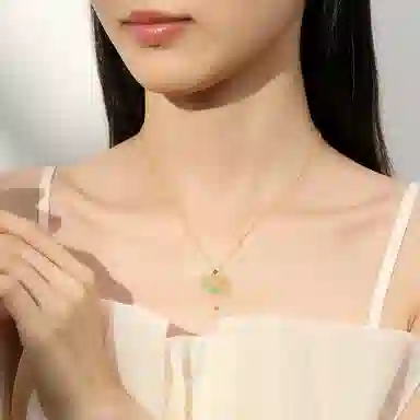 S925