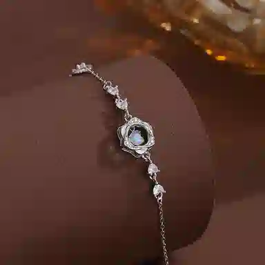 【S999足银纯银 在逃公主】 七七银饰 跳动的心 莫比乌斯环 小众轻奢简约百搭浪漫 灵动爱心花环手饰 学生 琉璃 手链 女款