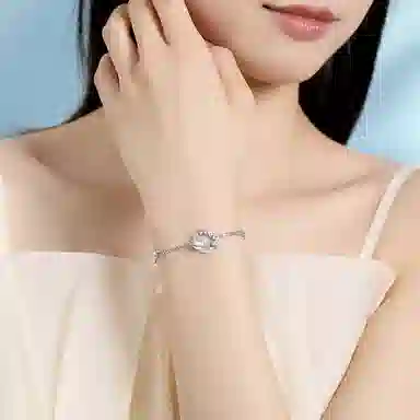 S925