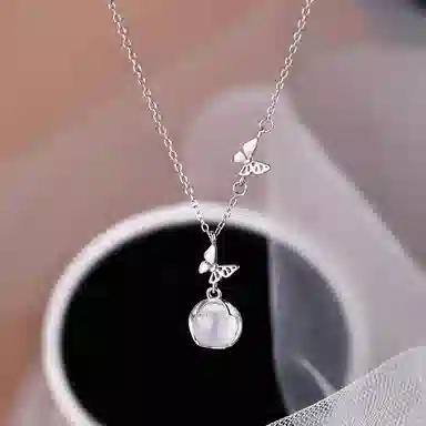 【S999足银|招财招桃花】 七七银饰 好运福蝶 白月光 连荔枝 新中式复古 清透气质优雅 轻奢时尚小众简约 玉髓 项链 男女同款情侣款